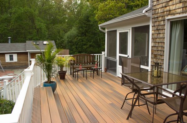 Decking Service in Novi