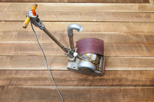 Veranda Sanding in Novi